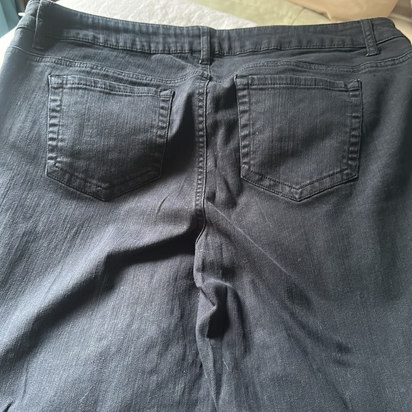Torrid black stretch denim jeans good condition size 16 cotton & spandex, nice - Picture 8 of 10